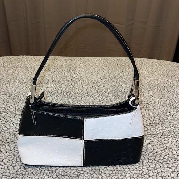 Small NYC Accessory purse black and white - Picture 3 of 8